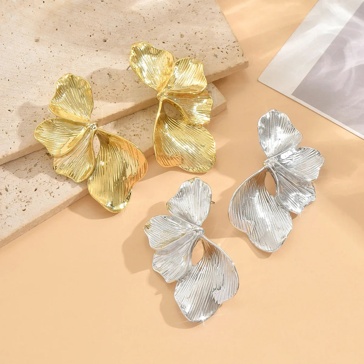 Elegant Leaf Stud Earrings for Everyday Grace-2