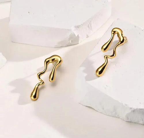 Bold Waterdrop Statement Earring-3